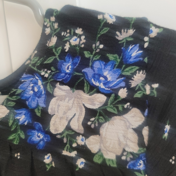 Toddler floral flowy dress - Picture 3 of 3